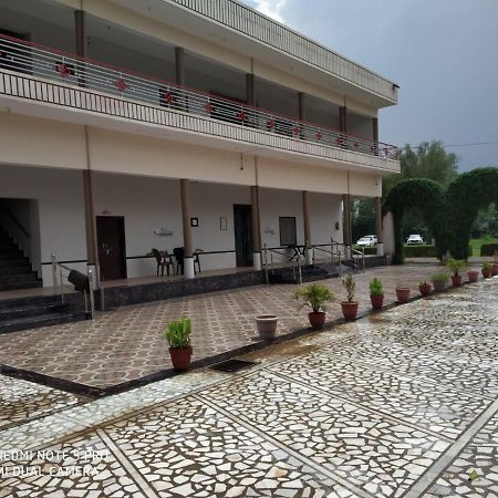 Hotel Goyal Bhawan Khātu Zewnętrze zdjęcie