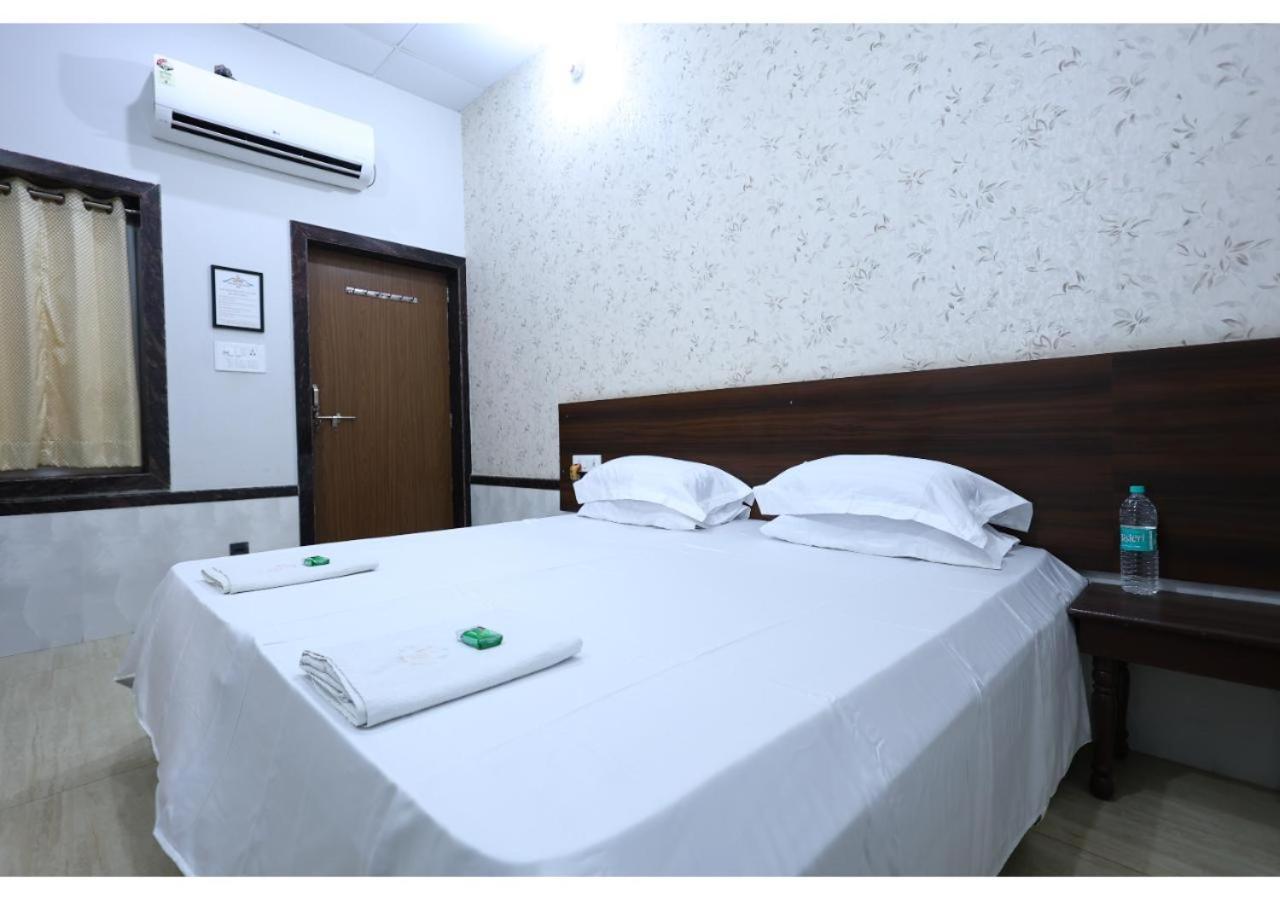 Hotel Goyal Bhawan Khātu Zewnętrze zdjęcie
